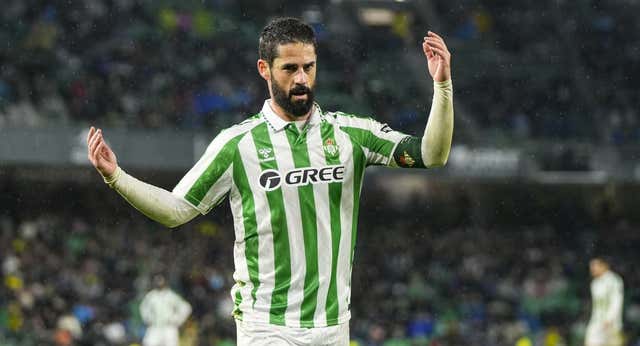 El beso de Isco Alarcón a Sara Sálamo que destapó su documental: «Ella lo está haciendo todo»