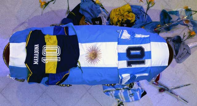 La misteriosa muerte de Maradona todavía retumba en vísperas de su juicio: “Pasaron cosas raras; tenían mucho interés en matarlo”