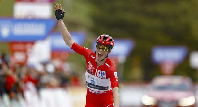 Barcelona, Cotobello y Lagunas de Neila, grandes atractivos de La Vuelta Femenina 25