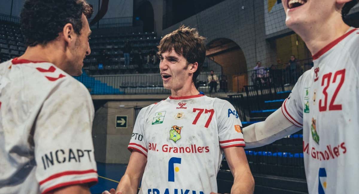 Pablo Urdangarin celebra la victoria ante el Ciudad de Logroño.
