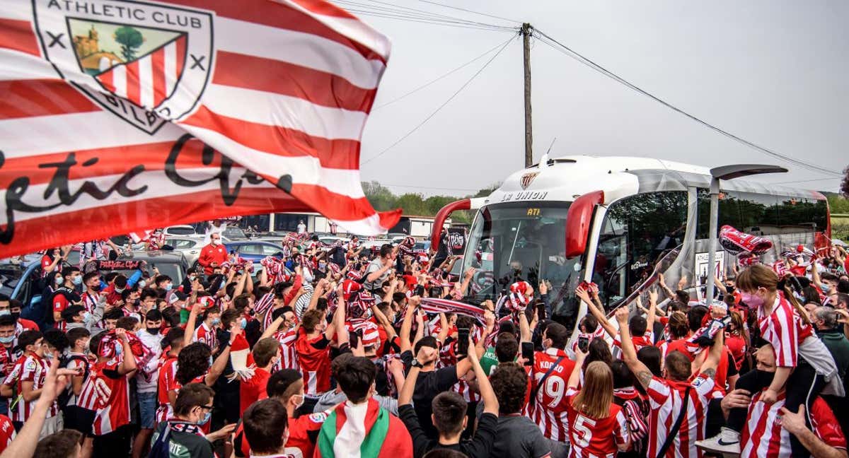 Foto de archivo de una despedida en Lezama al equipo./EFE