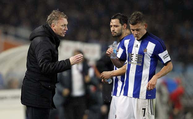 David Moyes realiza una indicación a De la Bella y Finnbogason.  DV