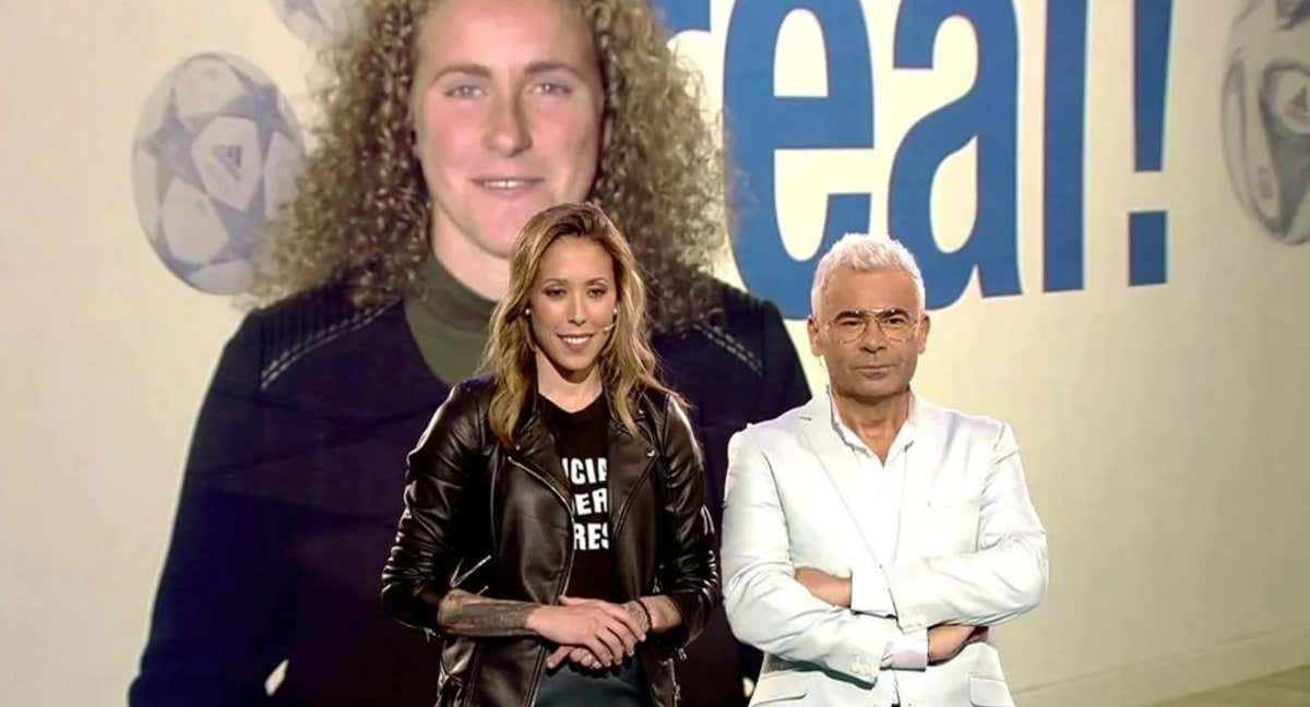 Sun Quiñones (de fondo), Lola Gallardo y Jorge Javier Vázquez, en el plato de 'Supervivientes'.