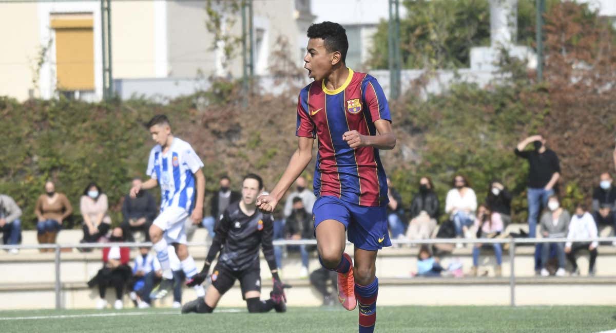 Lamine Yamal celebra un gol contra el Espanyol en categorías inferiores./FCB