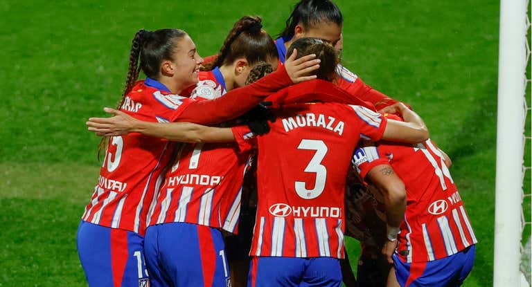 Las jugadoras del Atlético celebrando el gol de Gio.