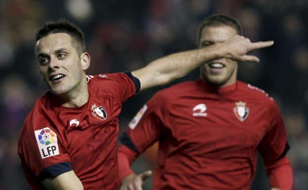 Camuñas, en un partido con Osasuna.