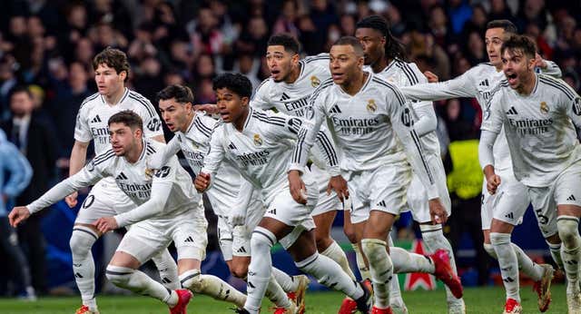 El Real Madrid celebró el triunfo a lo grande: la plantilla empezó en el campo y terminó en una discoteca