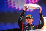 El baile bajo la lluvia que confirma que Max Verstappen sigue siendo un monstruo... y candidato al Mundial