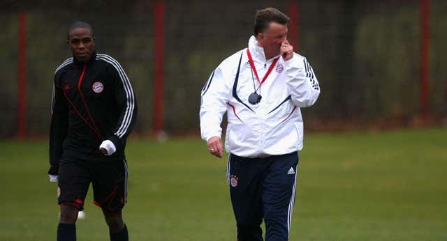 El futbolista que dio un puñetazo a Louis van Gaal: «¿Quién te crees que eres?»