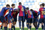 La Masia vive inmersa en la contradicción entre un momento histórico y el miedo a descender a Segunda RFEF