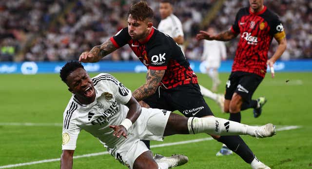 Pablo Maffeo cruza la frontera y aparca el Mallorca durante un día para jugar en la Kings League de Piqué