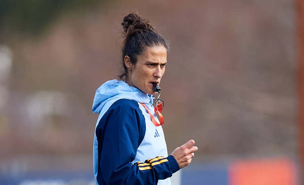 Montse Tomé repite con una lista lejos de Las Rozas bajo una estrategia de promoción de la Selección