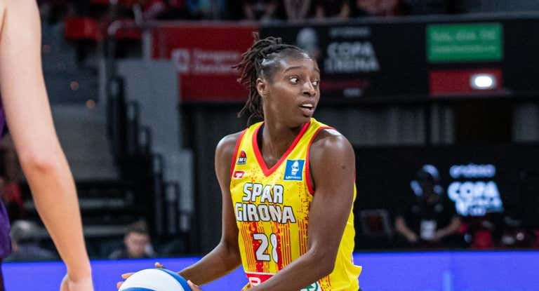 El Spar Girona sufre, cumple y está en semifinales
