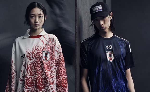 Yohji Yamamoto para la selección de Japón.  SoccerBible