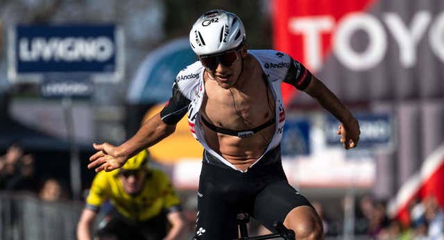 Sanción para uno de los mejores compañeros de Tadej Pogacar por “dañar la imagen del deporte”