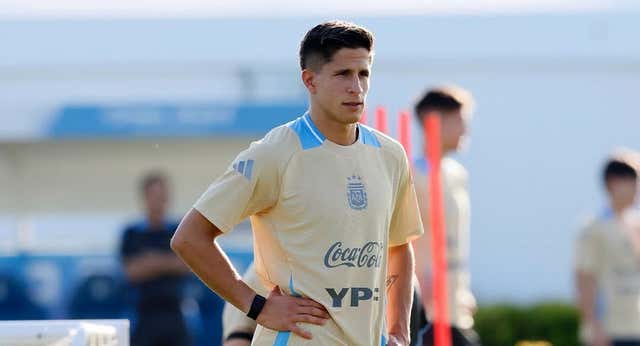 Scaloni ‘piensa’ en el Atlético: Giuliano podría ser titular y De Paul descansar pensando en Brasil