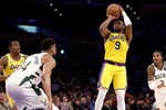 Los Lakers 'cambian' a Luka Doncic por el hijo de LeBron James y la jugada les sale mal: pierden por 29 ante los Bucks y vuelve su peor pesadilla