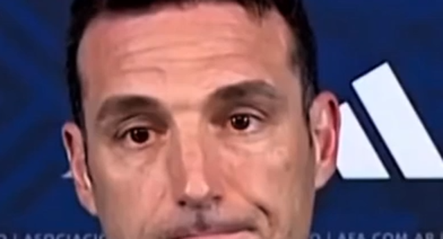 Scaloni no pudo contener las lágrimas ante la pregunta de este periodista.
