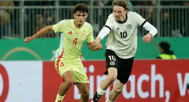 Un Woltemade estelar sonroja a la defensa de la Sub-21, que reza por tener a Dean Huijsen en el Europeo