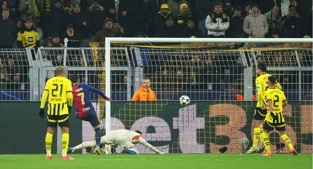 La disparatada conexión para ir a Dortmund que pasa por Mallorca y Luxemburgo: «Hay que buscar variantes a los precios del Barça«