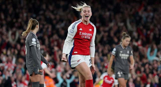 Alessia Russo deshizo al Real Madrid en el área y se convirtió en una de las tantas pesadillas blancas: «Hace muchas otras cosas importantes»