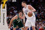 Nikola Jokic reaparece con un triple-doble y una genialidad para firmar un pase inimaginable
