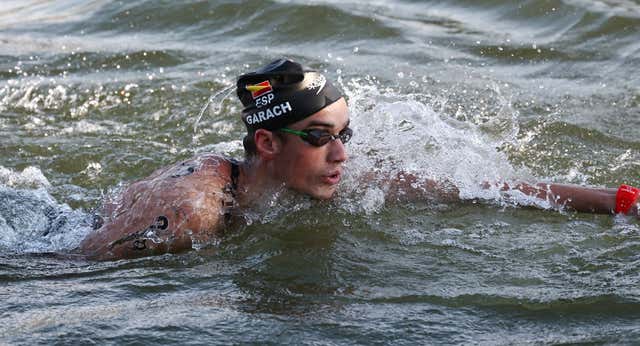 Carlos Garach, primer deportista de élite en unirse al Ejército