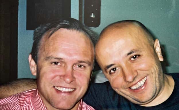 Miguel Pardeza, campeón de Copa y Recopa con el Zaragoza, junto a su amigo Luis Alegre.