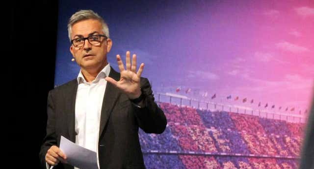 Víctor Font vuelve a quedarse en blanco al ser preguntado por el Barça femenino cuatro años después