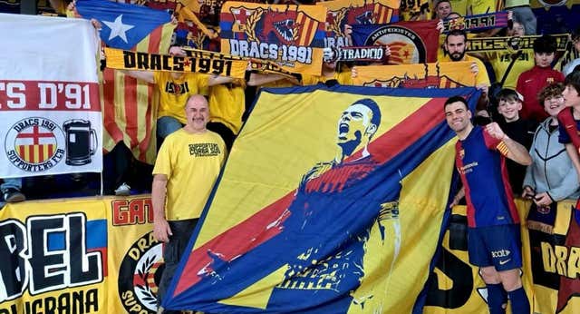 El ‘Búfalo’ Lozano cuelga las botas, pero seguirá en el Barça