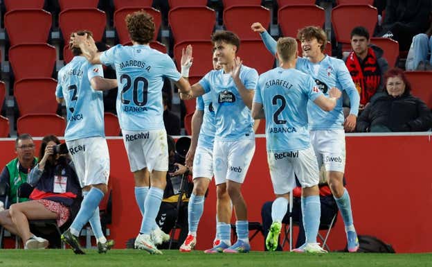 El Celta celebra el gol de Fer López EFE