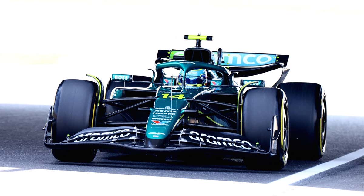 Alonso, bajo el sol de Suzuka.