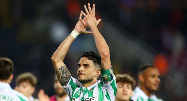 A este Betis le entran todos los trajes en una primavera para soñar
