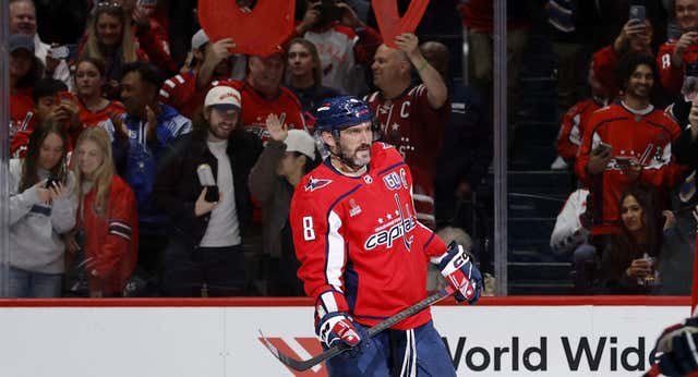 Wayne Gretzky ya tiene acompañante en el trono del hockey hielo