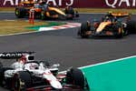 Max Verstappen resiste con maestría la torpeza de McLaren; Fernando Alonso roza los puntos y Carlos Sainz sigue perdido