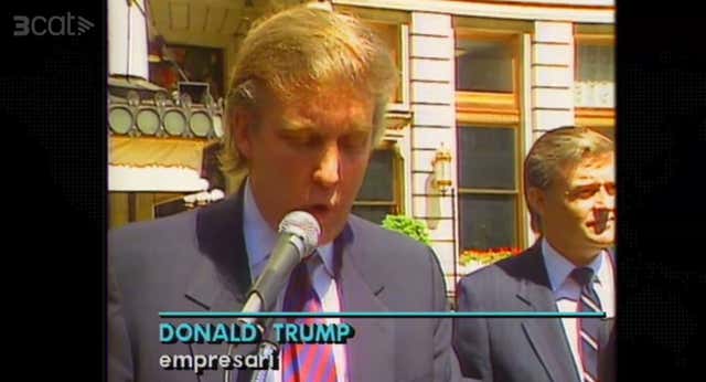 El surrealista bautizo de Cobi en Nueva York visto 34 años después: el presentador fue Donald Trump con una corbata del Barça