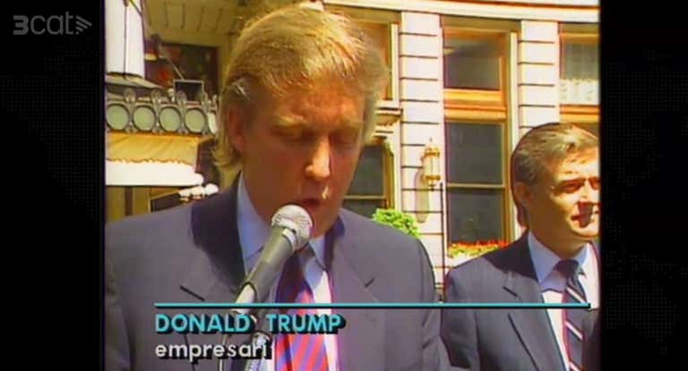 Donald Trump fue el encargado de recibir a Cobi en Nueva York en 1991.