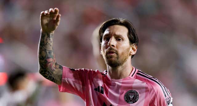 El gol de Messi no tapa el lamento de Mascherano por el calendario: «Es extraño»