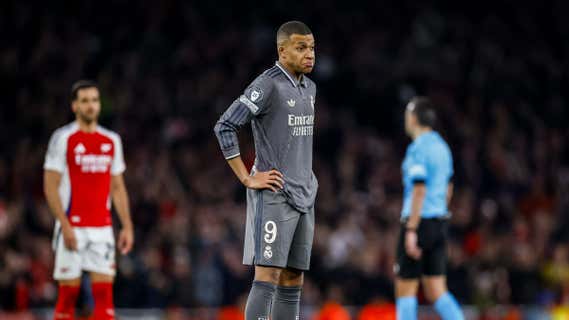 Mbappe, ante el Arsenal. /EFE