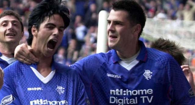 Un partido con el PSG y el penalti que convirtió en leyenda del Rangers a Arteta: «Tenía una calidad que no habíamos visto»