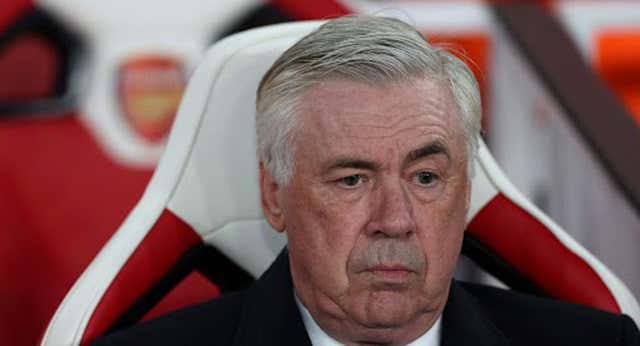 El sanedrín madridista también apunta a Ancelotti y señala a los delanteros tras la debacle ante el Arsenal: «¡No pelean una!»