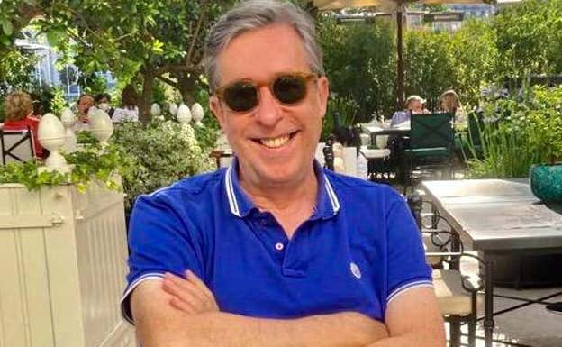 Santi Segurola augura un gran futuro comercial para el Athletic: «La tienda pequeña o delicatesen tiene posibilidades impresionantes»