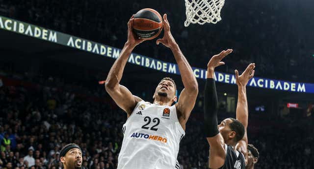 Edy Tavares saca sobre la bocina una victoria vital en Belgrado para el Real Madrid