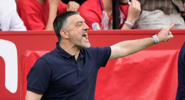La última intentona de García Pimienta para recuperar el vestuario: “Es lógico que haya dudas, pero la plantilla está más viva que nunca”