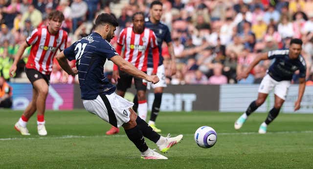 Asensio falla dos penaltis… pero el Aston Villa vuela hacia Europa