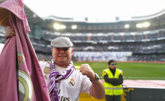 Toñín el Torero, en una imagen en el Bernabéu.  X
