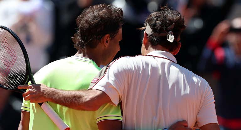 Nadal y Federer, tras su penúltimo partido, en la semifinal de Roland Garros de 2019.