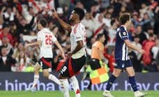 La salvación 'in extremis' de River Plate no esconde una crisis que tuvo consecuencias en la sala de prensa