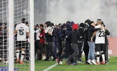 Hasta 18 años de sanción para los radicales que invadieron el campo durante el Colo Colo - Fortaleza