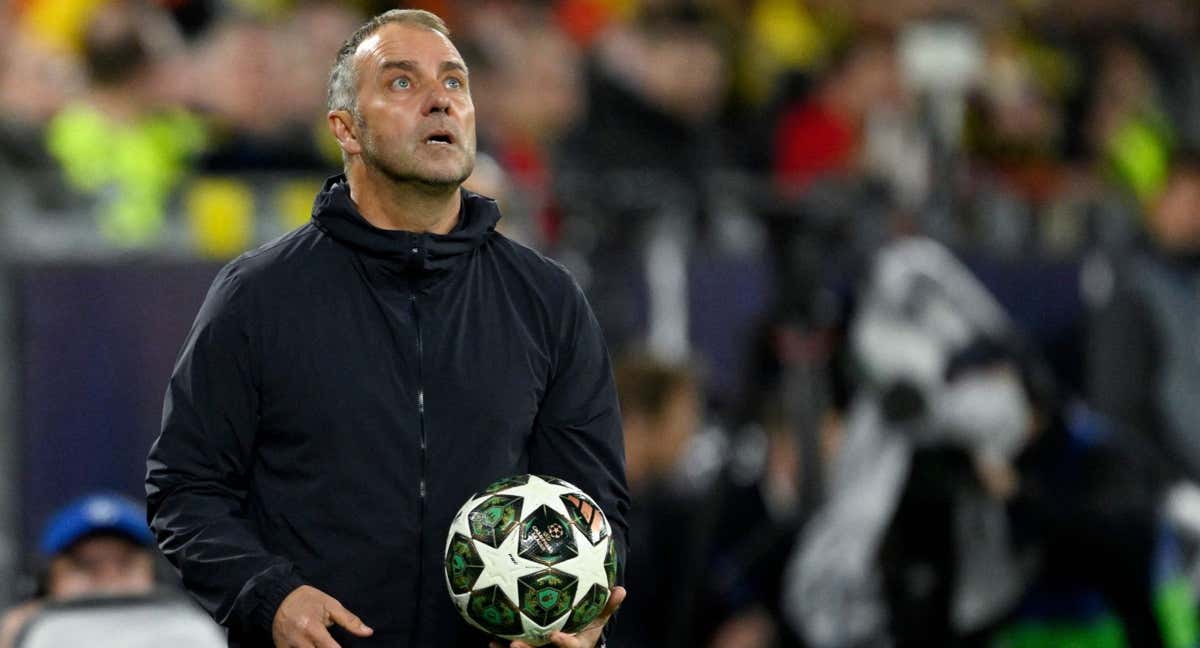 Hansi Flick en el Signal Iduna Park. /AFP
